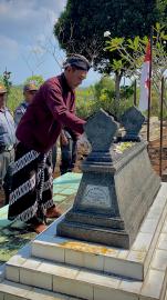 UPACARA HUT RI 80 DAN ZIARAH MAKAM PAHLAWAN